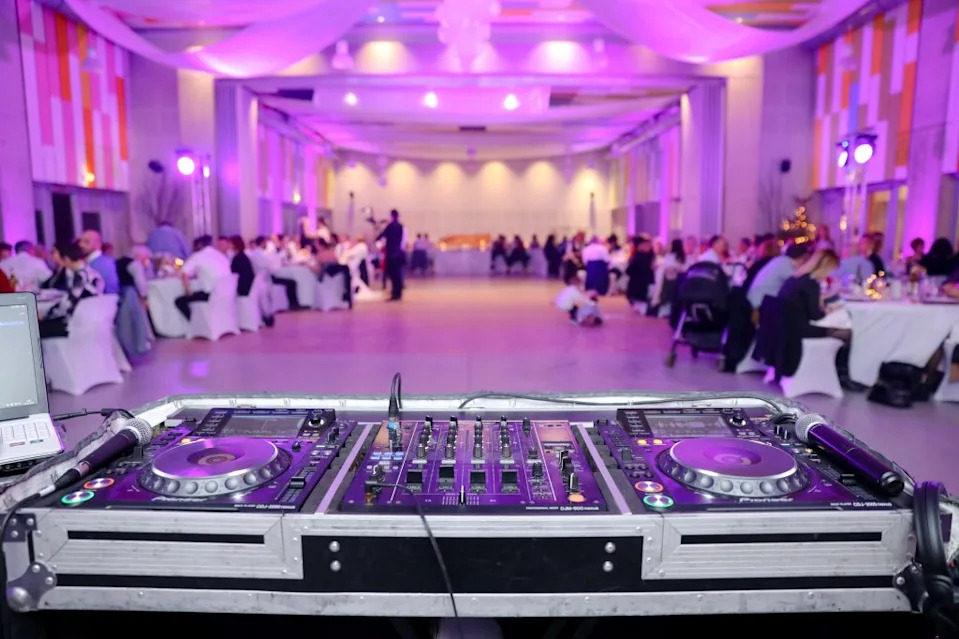 wedding music entertainment